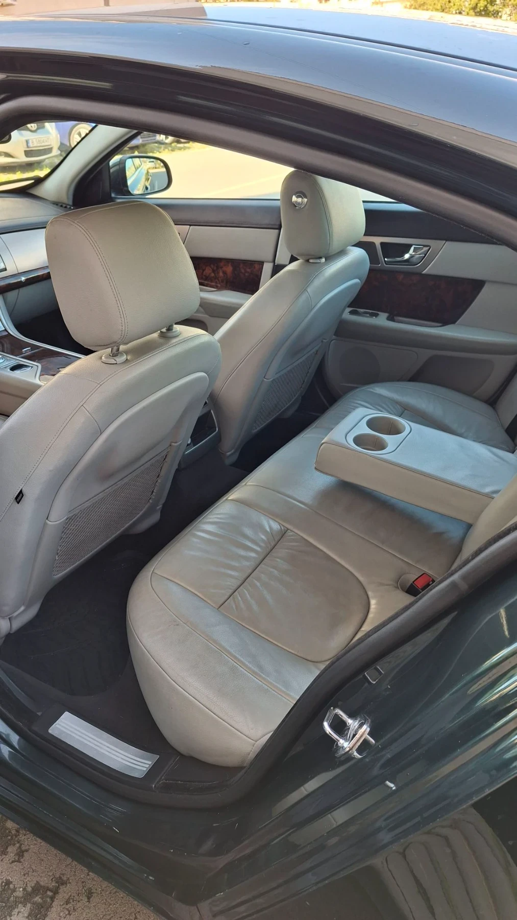 Jaguar Xf 3.0 D, снимка 9 - Автомобили и джипове - 56579318
