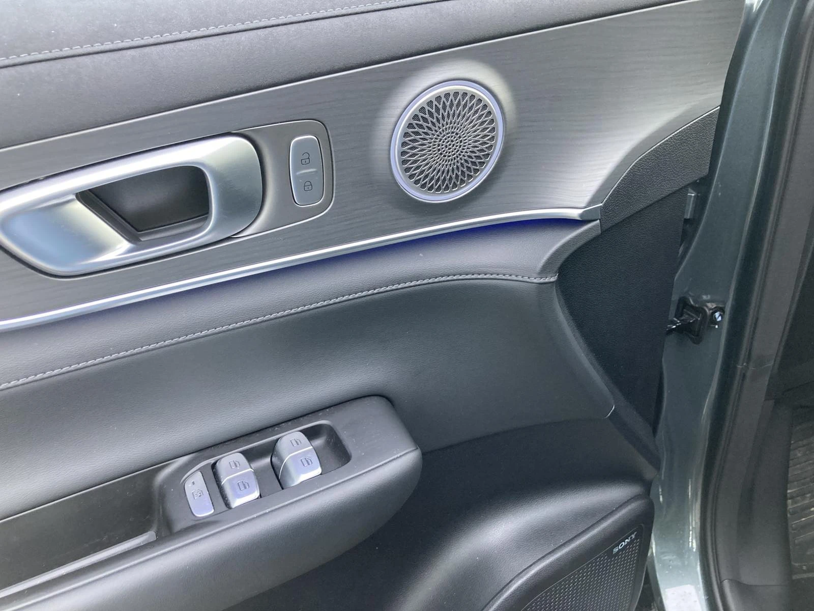 EBRO s800 PHEV Luxury | Mobile.bg � ����������� 14