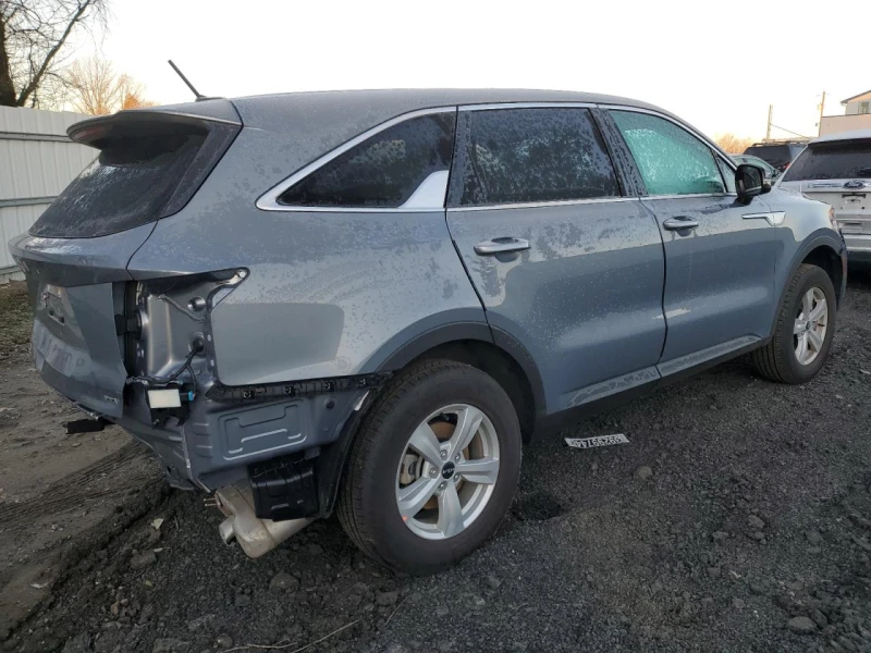 Kia Sorento LX AWD, снимка 3 - Автомобили и джипове - 47330636