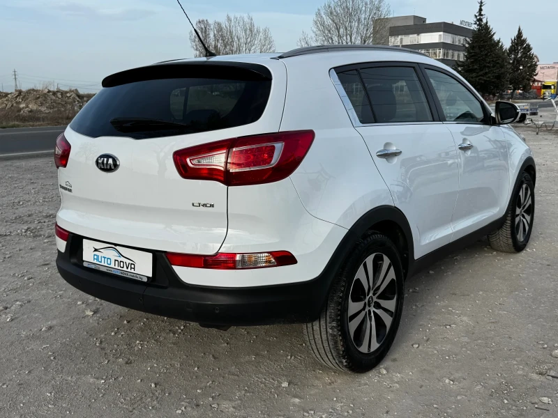 Kia Sportage 1.7 CRDi 116 К.С. ПАНОРАМА! КАТО НОВА! УНИКАТ!, снимка 5 - Автомобили и джипове - 49509011