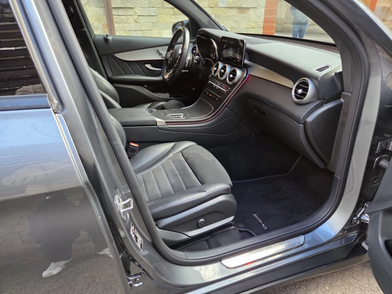 Mercedes-Benz GLC 220 d 4M AMG Coupe Burmester Keyless , снимка 11 - Автомобили и джипове - 53506357