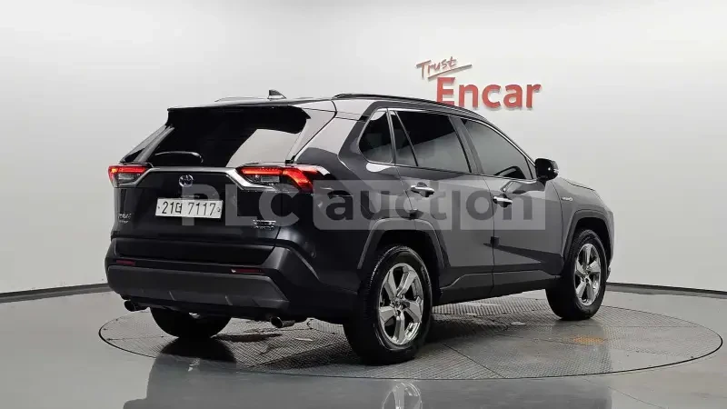 Toyota Rav4 ЦЕНА ДО БЪЛГАРИЯ, снимка 2 - Автомобили и джипове - 55433045