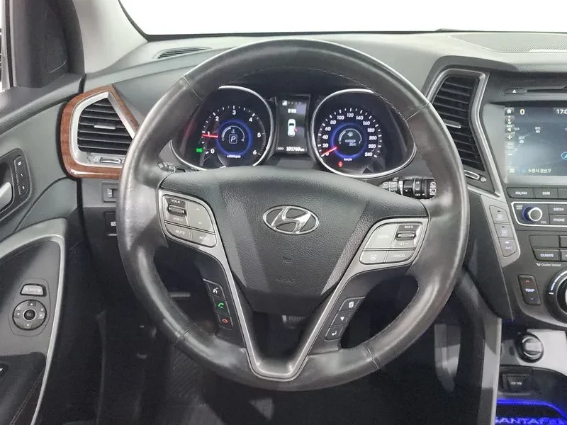 Hyundai Santa fe 2.2 CRDI 4WD - САМО 30% АВАНС, снимка 13 - Автомобили и джипове - 55740250
