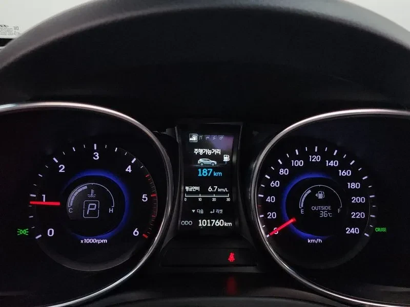 Hyundai Santa fe 2.2 CRDI 4WD - САМО 30% АВАНС, снимка 8 - Автомобили и джипове - 55740250