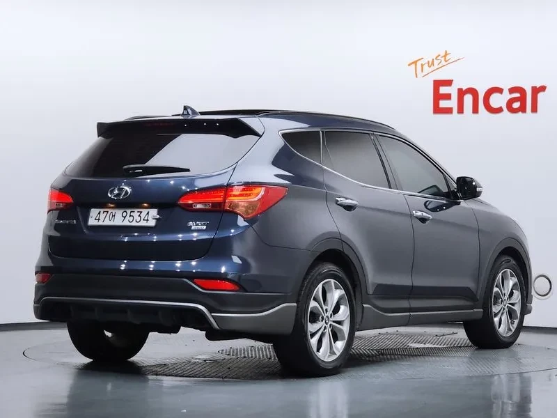 Hyundai Santa fe 2.2 CRDI 4WD - САМО 30% АВАНС, снимка 2 - Автомобили и джипове - 55740250