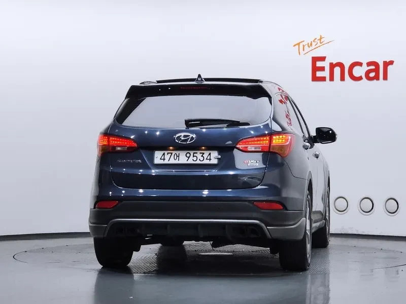 Hyundai Santa fe 2.2 CRDI 4WD - САМО 30% АВАНС, снимка 4 - Автомобили и джипове - 55740250