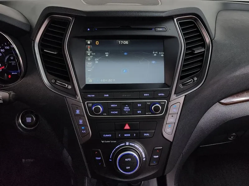 Hyundai Santa fe 2.2 CRDI 4WD - САМО 30% АВАНС, снимка 12 - Автомобили и джипове - 55740250