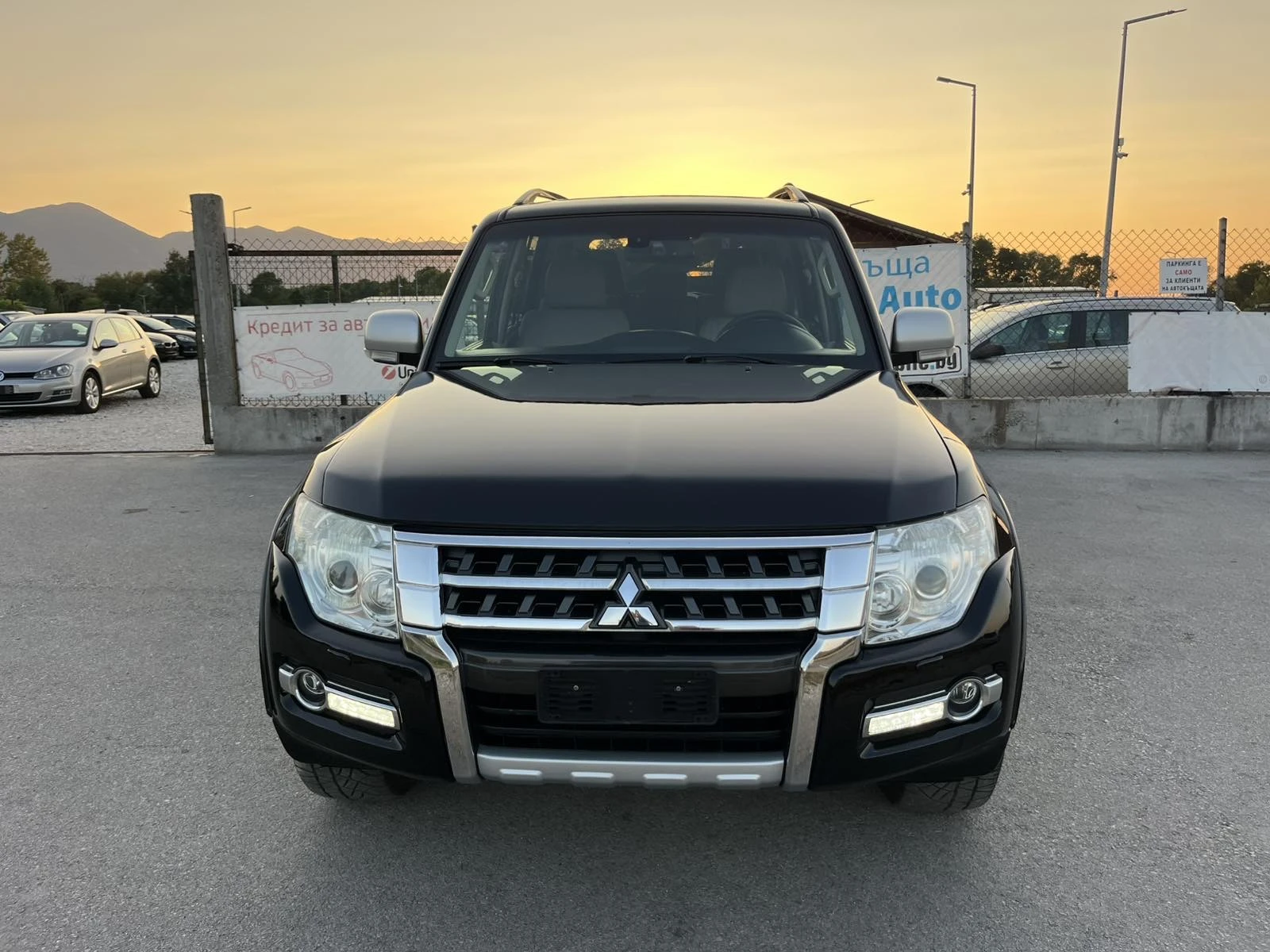Mitsubishi Pajero 3.2 DI-D COMMON RAIL 200кс 7 МЕСТА БАВНИ БЛОКАЖ - изображение 2