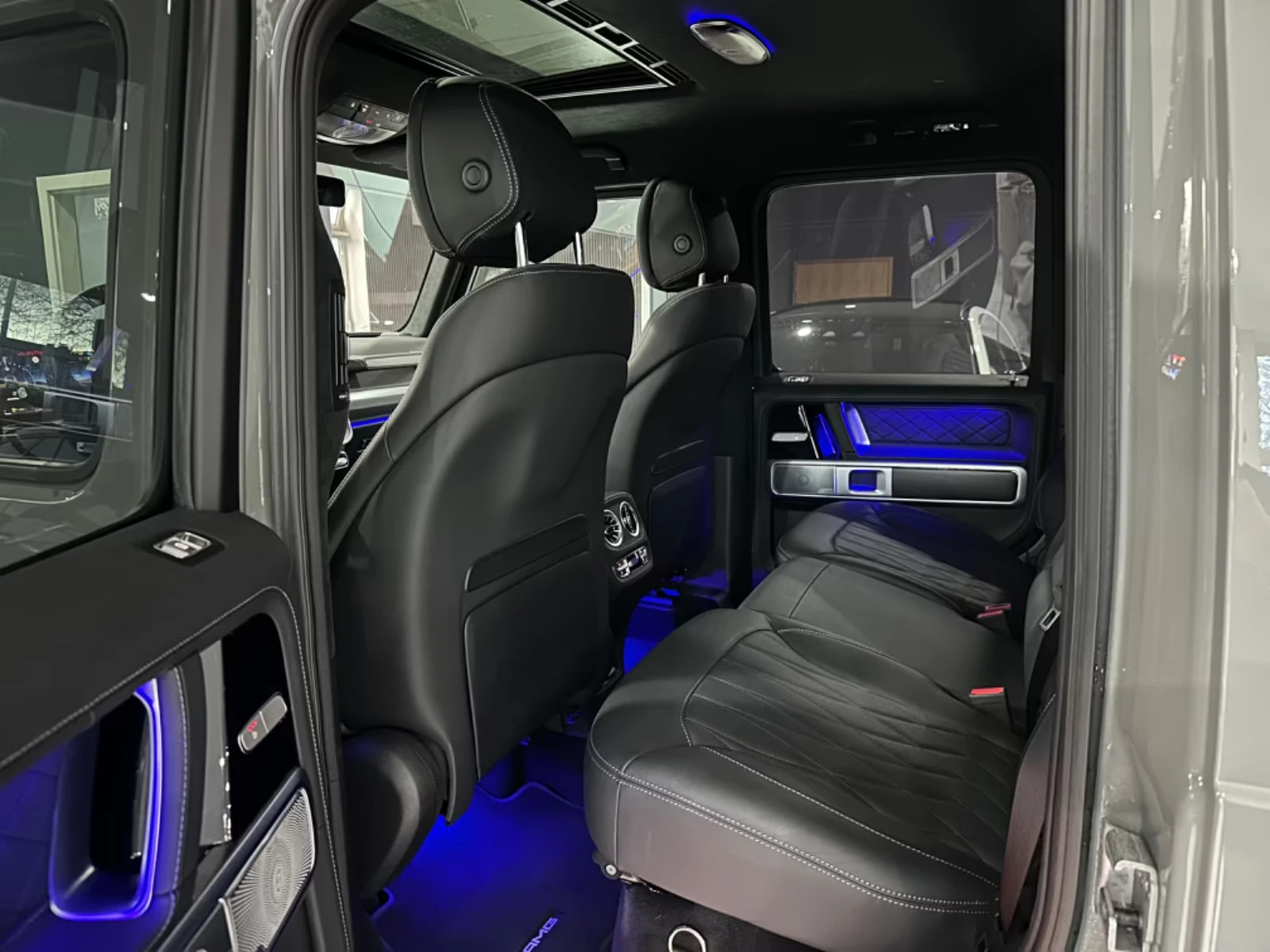 Mercedes-Benz G 63 AMG Facelift* Exclusive* Distronic - изображение 6