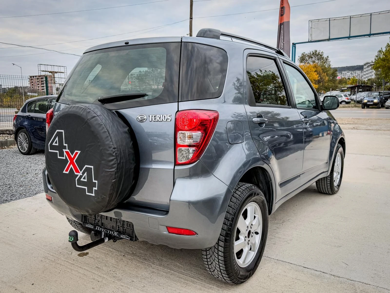 Daihatsu Terios 1.5i - LUXURY - 4x4 - изображение 5