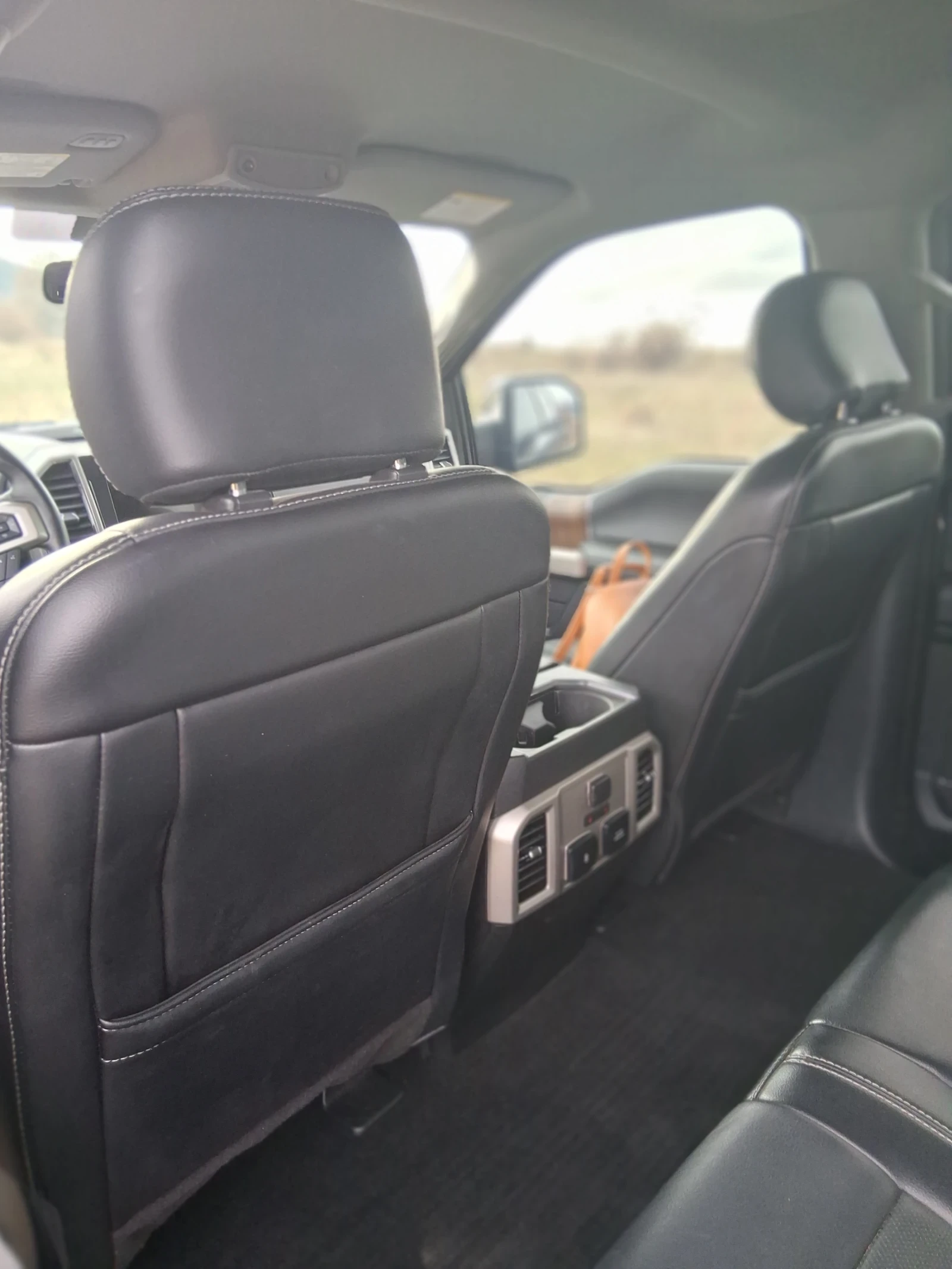 Ford F150 F-150  LARIAT - изображение 9