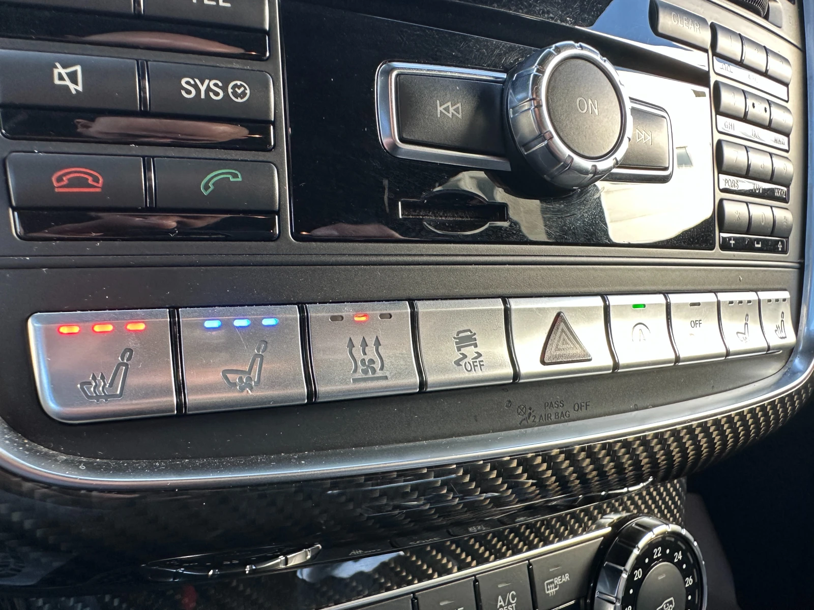 Mercedes-Benz G 63 AMG, снимка 15 - Автомобили и джипове - 53816602