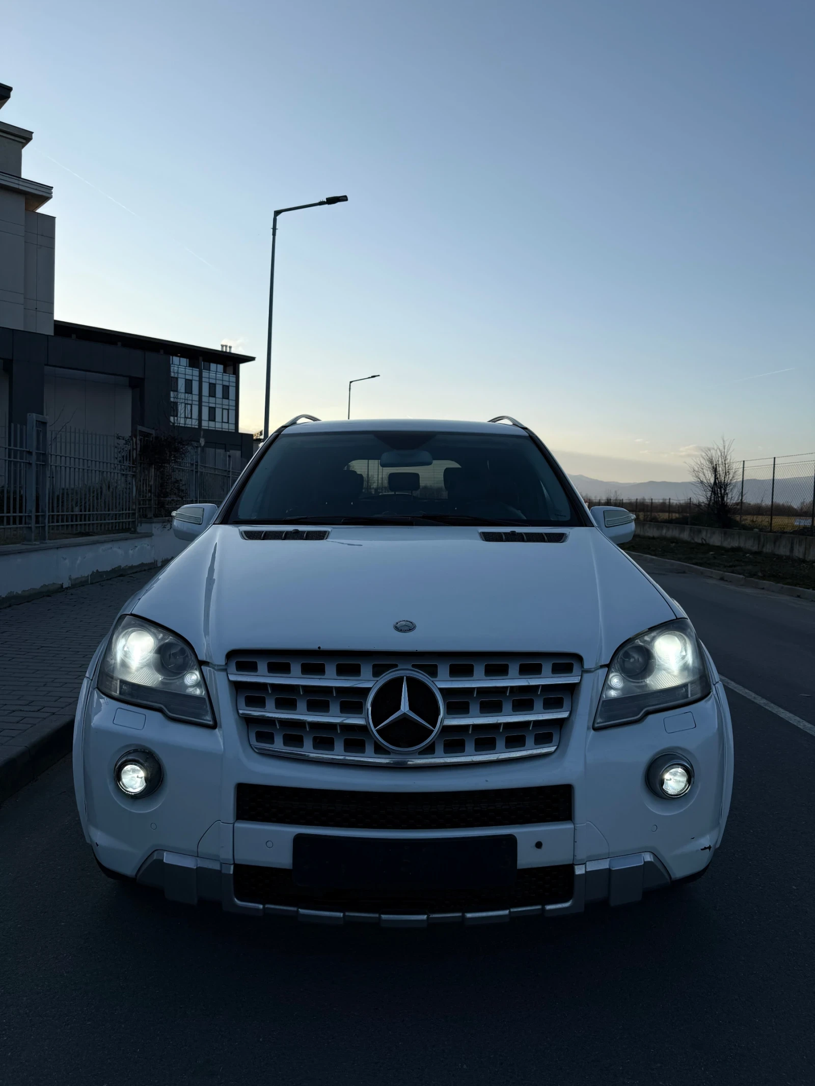 Mercedes-Benz ML 350 Face/Amg Pack, снимка 7 - Автомобили и джипове - 53837509