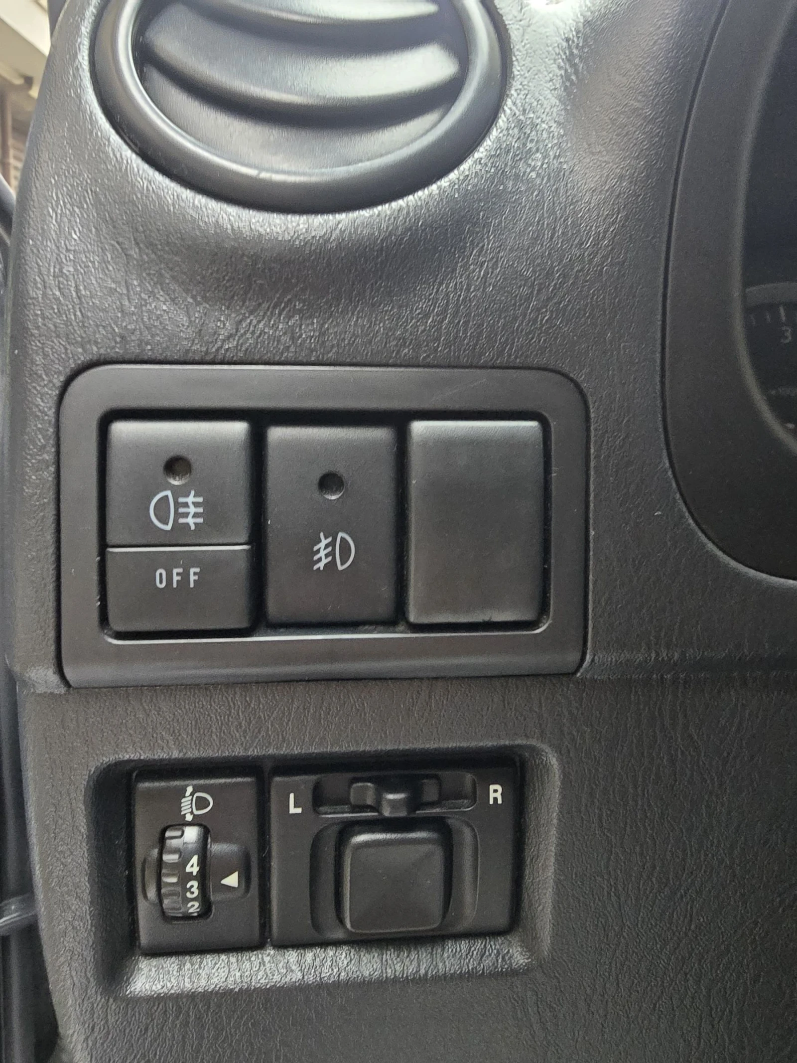 Suzuki Jimny 25th Anniversary Edition | 1.5L DDiS, снимка 14 - Автомобили и джипове - 53925025