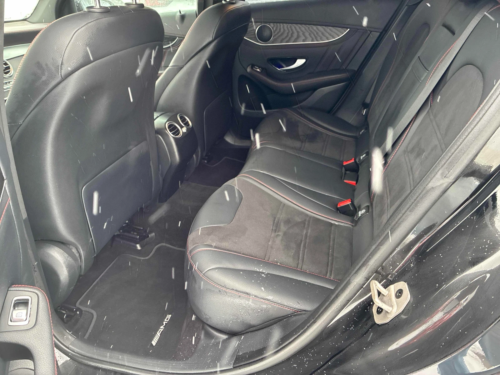 Mercedes-Benz GLC 43 AMG * * CARFAX * * АВТО КРЕДИТ * * , снимка 9 - Автомобили и джипове - 53930204