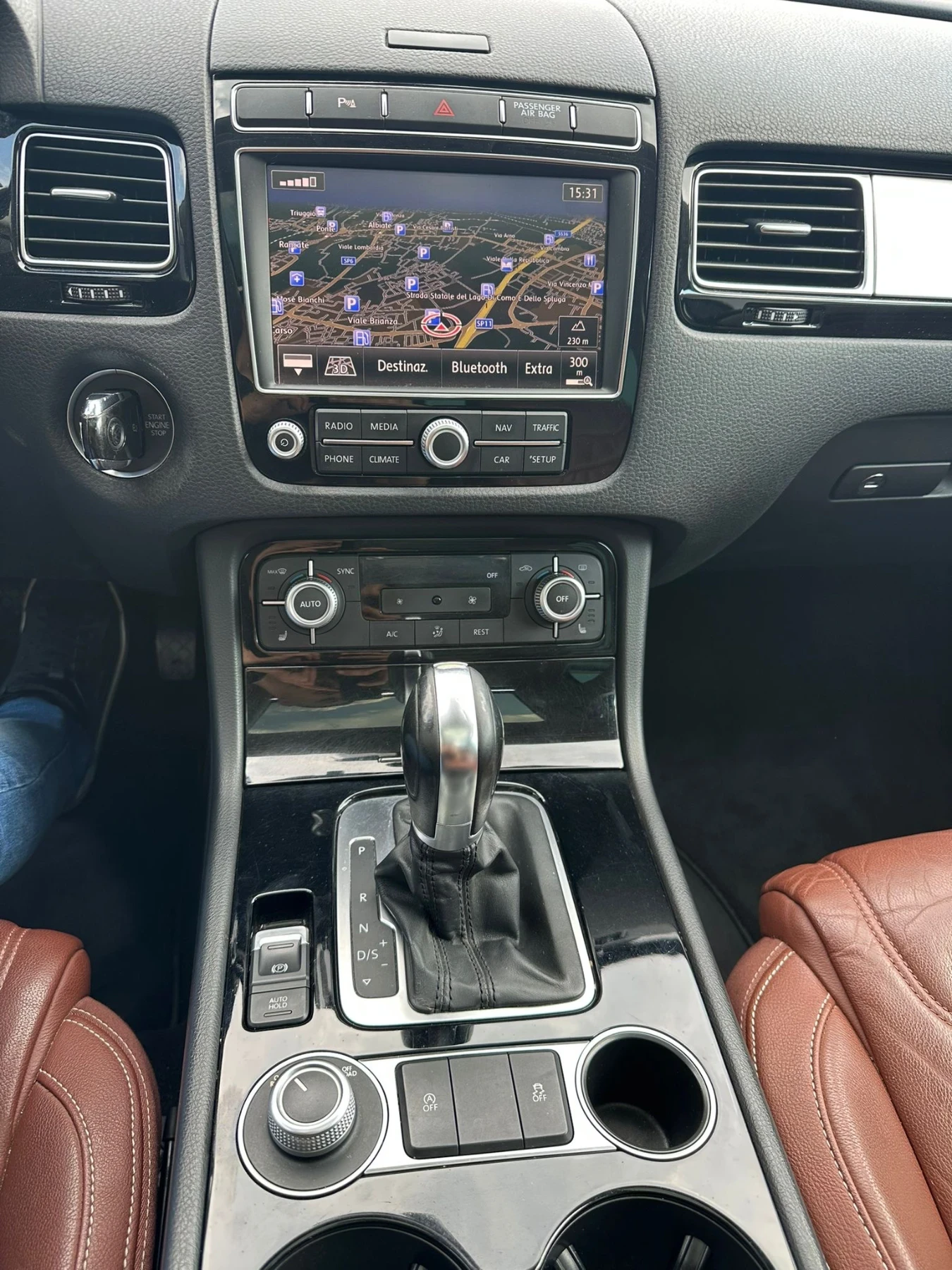 VW Touareg 3.0 TDI Tiptronic BlueMotion Techn. Executive, снимка 10 - Автомобили и джипове - 54427776