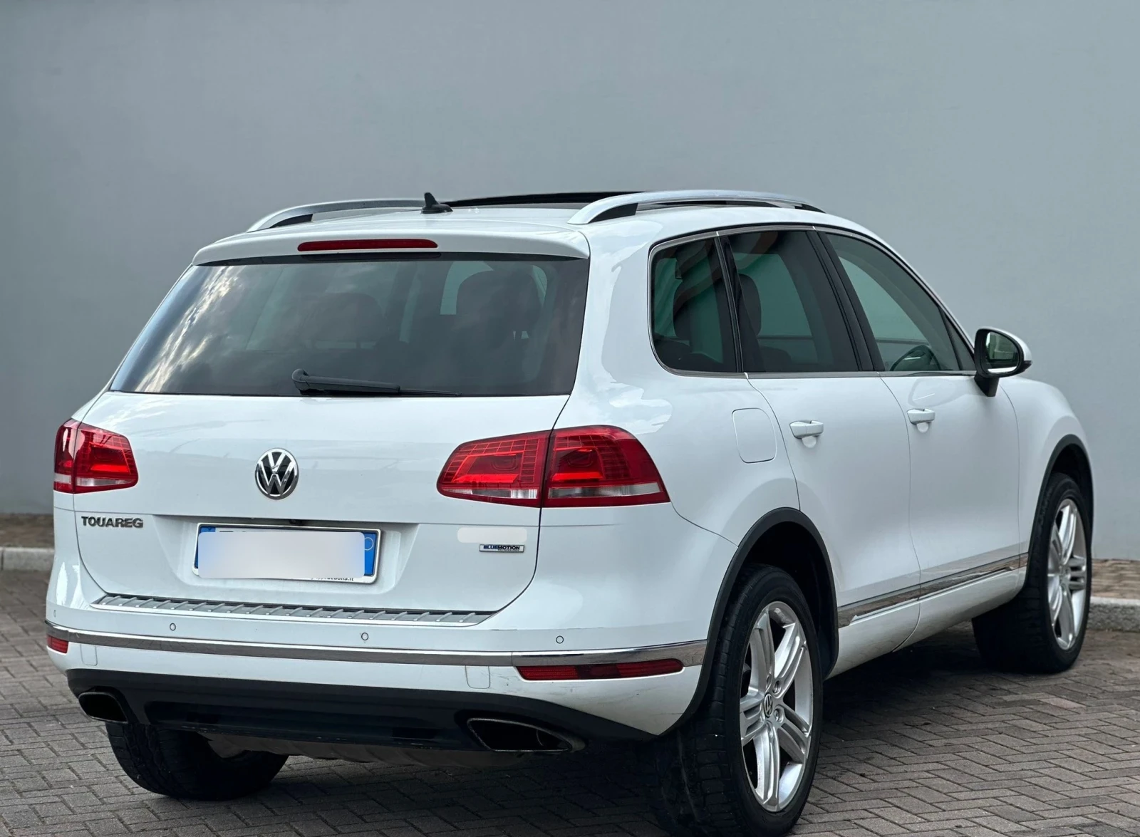 VW Touareg 3.0 TDI Tiptronic BlueMotion Techn. Executive, снимка 5 - Автомобили и джипове - 54427776