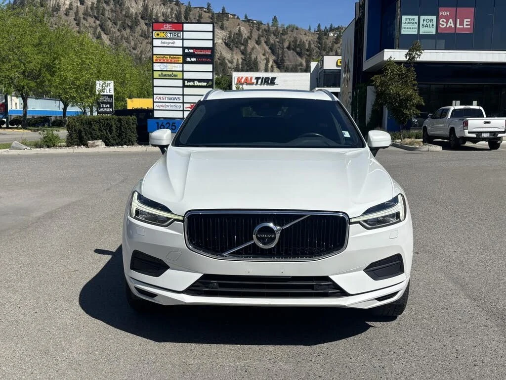 Volvo XC60 T6 Momentum AWD/Keyless/Lane Assist/B&W, снимка 2 - Автомобили и джипове - 54439369
