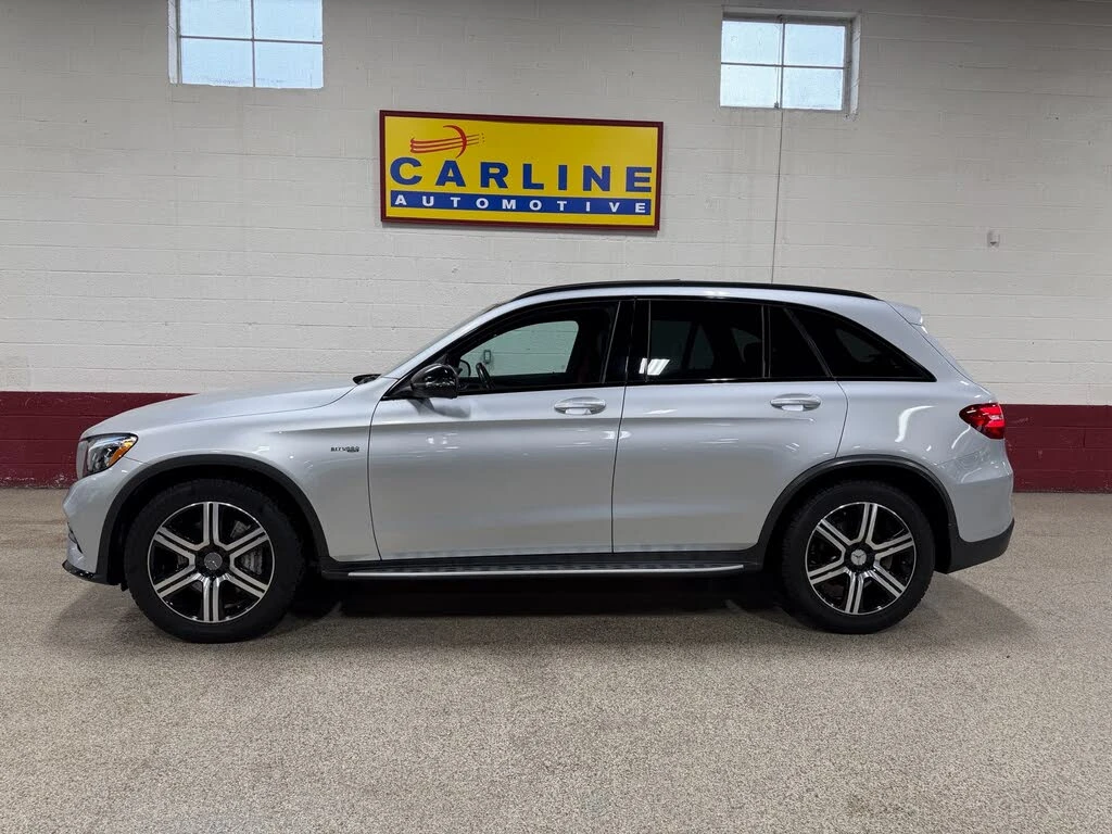Mercedes-Benz GLC 43 AMG 4MATIC* AMBIENT* PANORAMA* ПОДГРЕВ* КРАЙНА ЦЕНА* , снимка 2 - Автомобили и джипове - 54629013