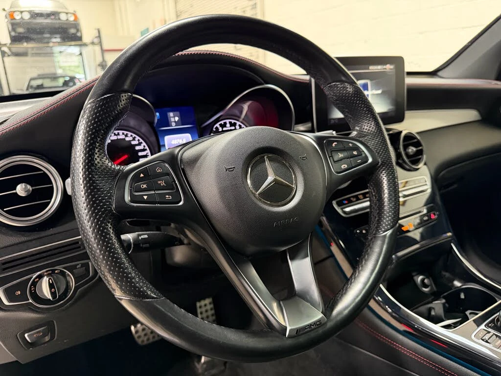 Mercedes-Benz GLC 43 AMG 4MATIC* AMBIENT* PANORAMA* ПОДГРЕВ* КРАЙНА ЦЕНА* , снимка 11 - Автомобили и джипове - 54629013