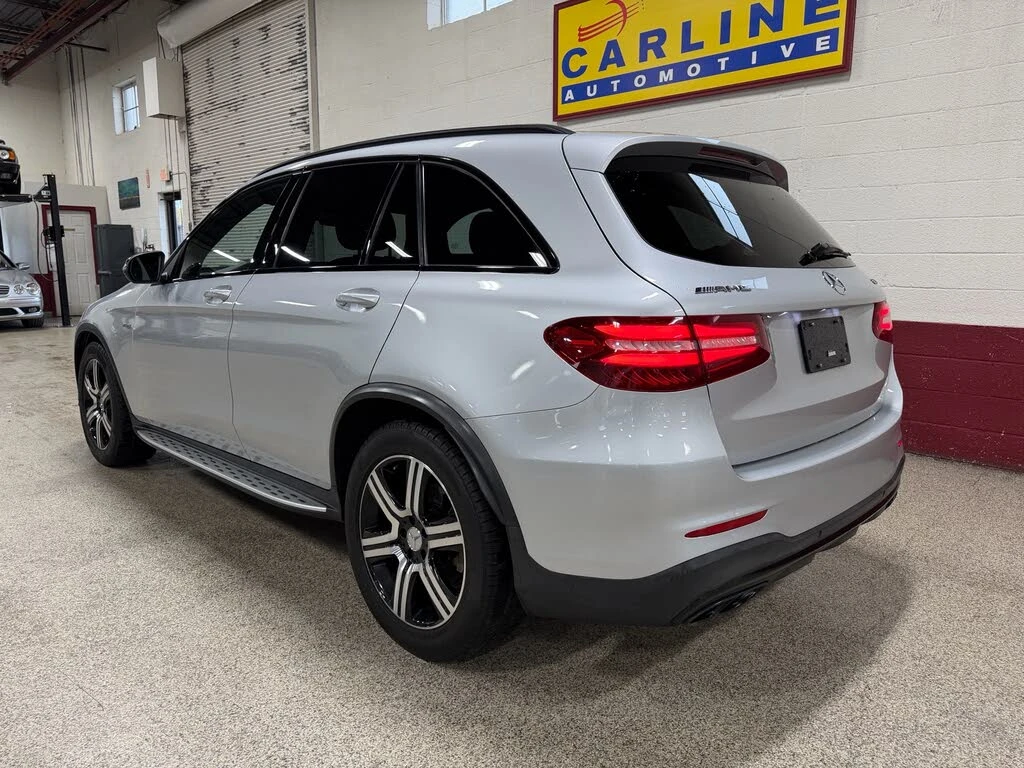 Mercedes-Benz GLC 43 AMG 4MATIC* AMBIENT* PANORAMA* ПОДГРЕВ* КРАЙНА ЦЕНА* , снимка 3 - Автомобили и джипове - 54629013