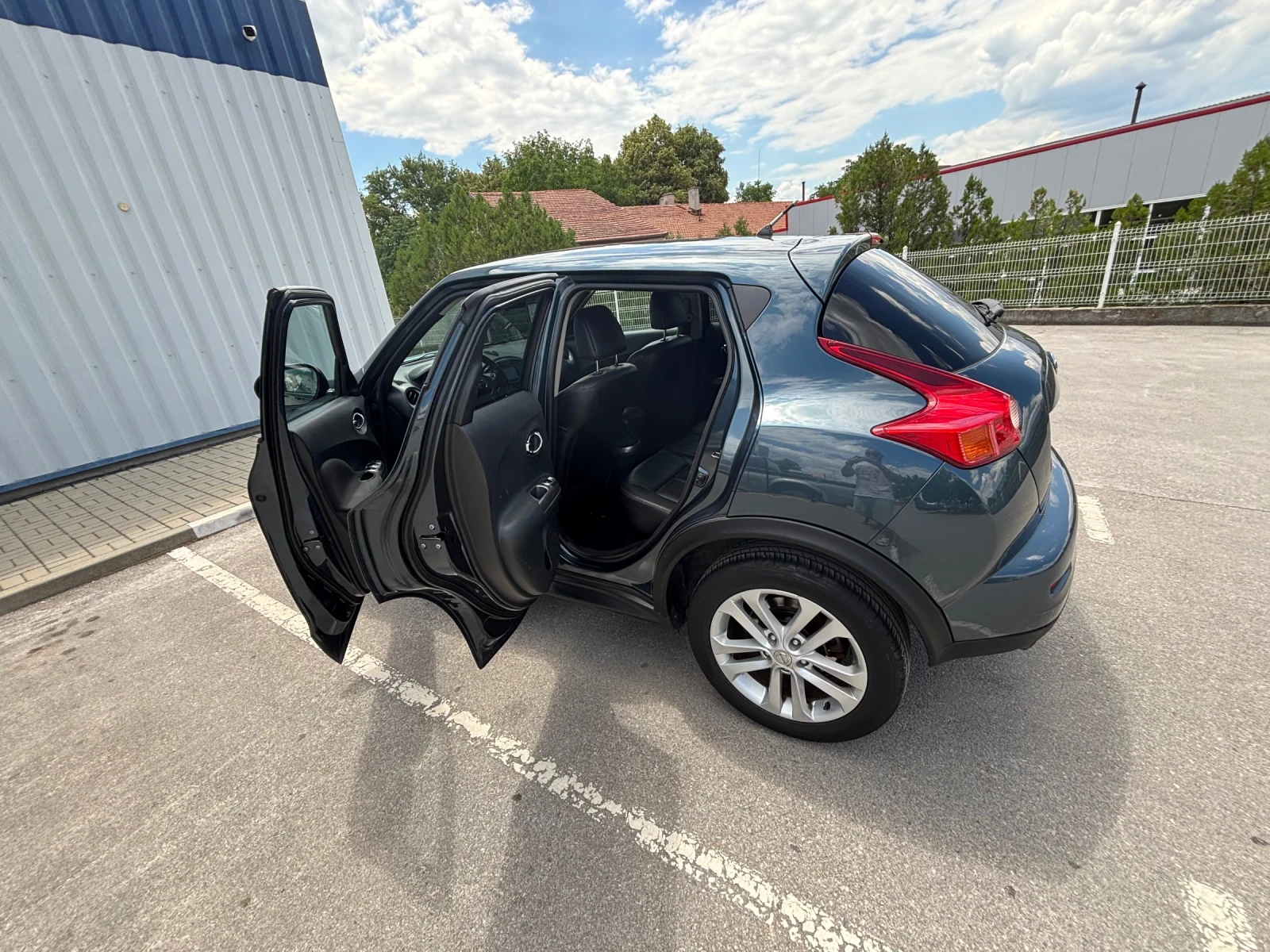 Nissan Juke, снимка 8 - Автомобили и джипове - 54990812