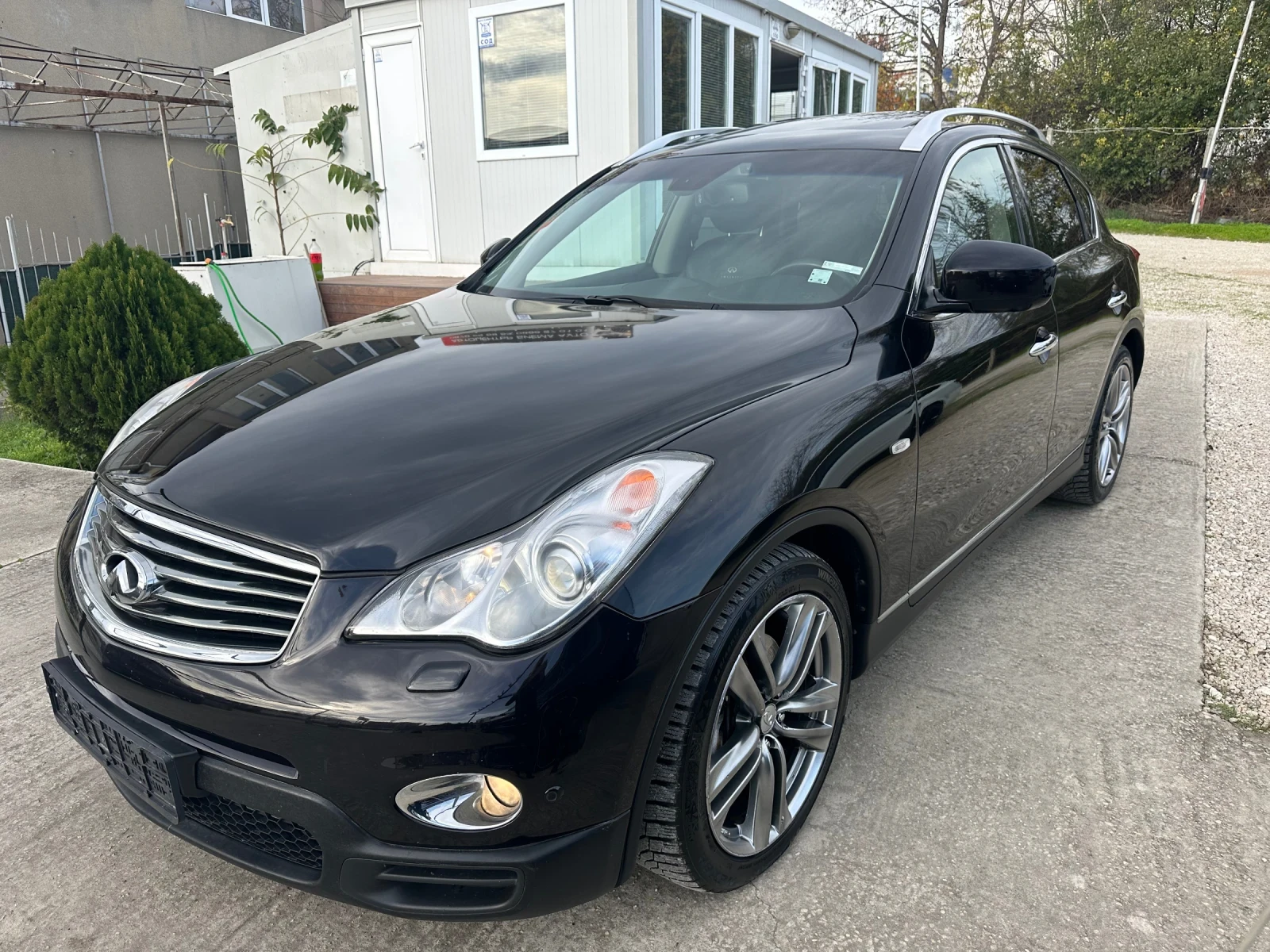 Infiniti Ex30 EX30d, снимка 2 - Автомобили и джипове - 55091164