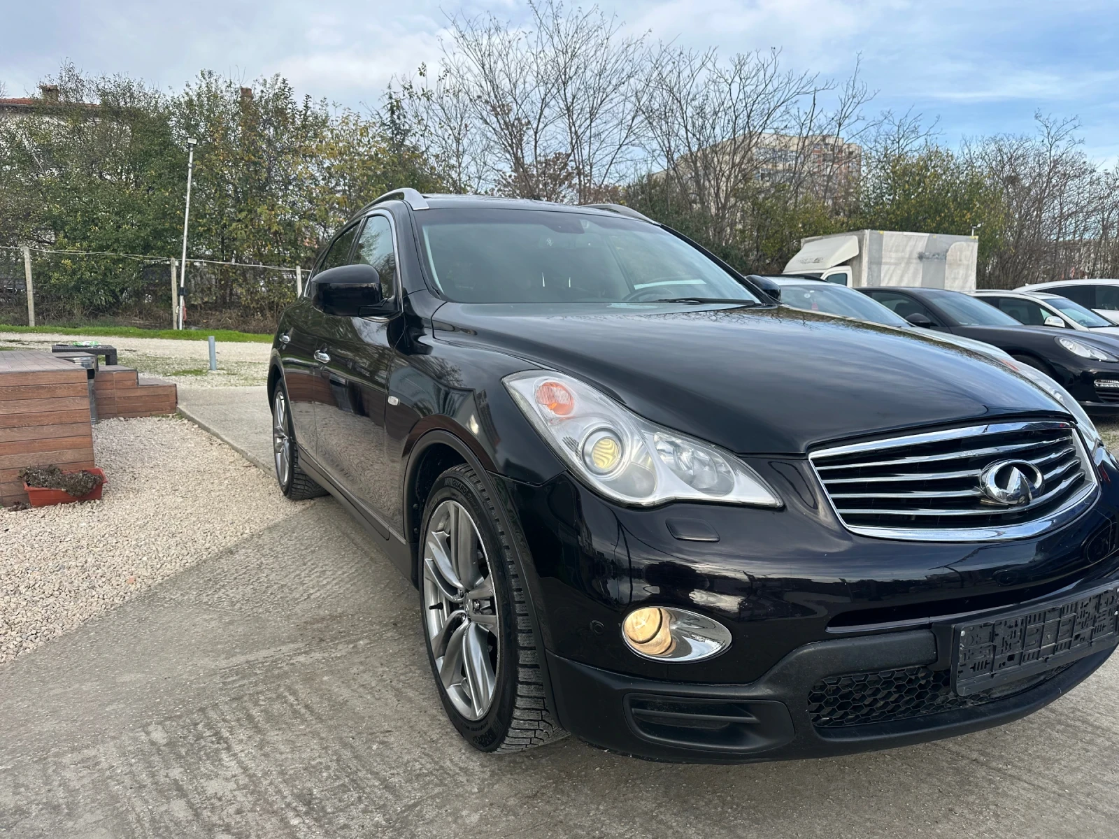 Infiniti Ex30 EX30d, снимка 3 - Автомобили и джипове - 55091164