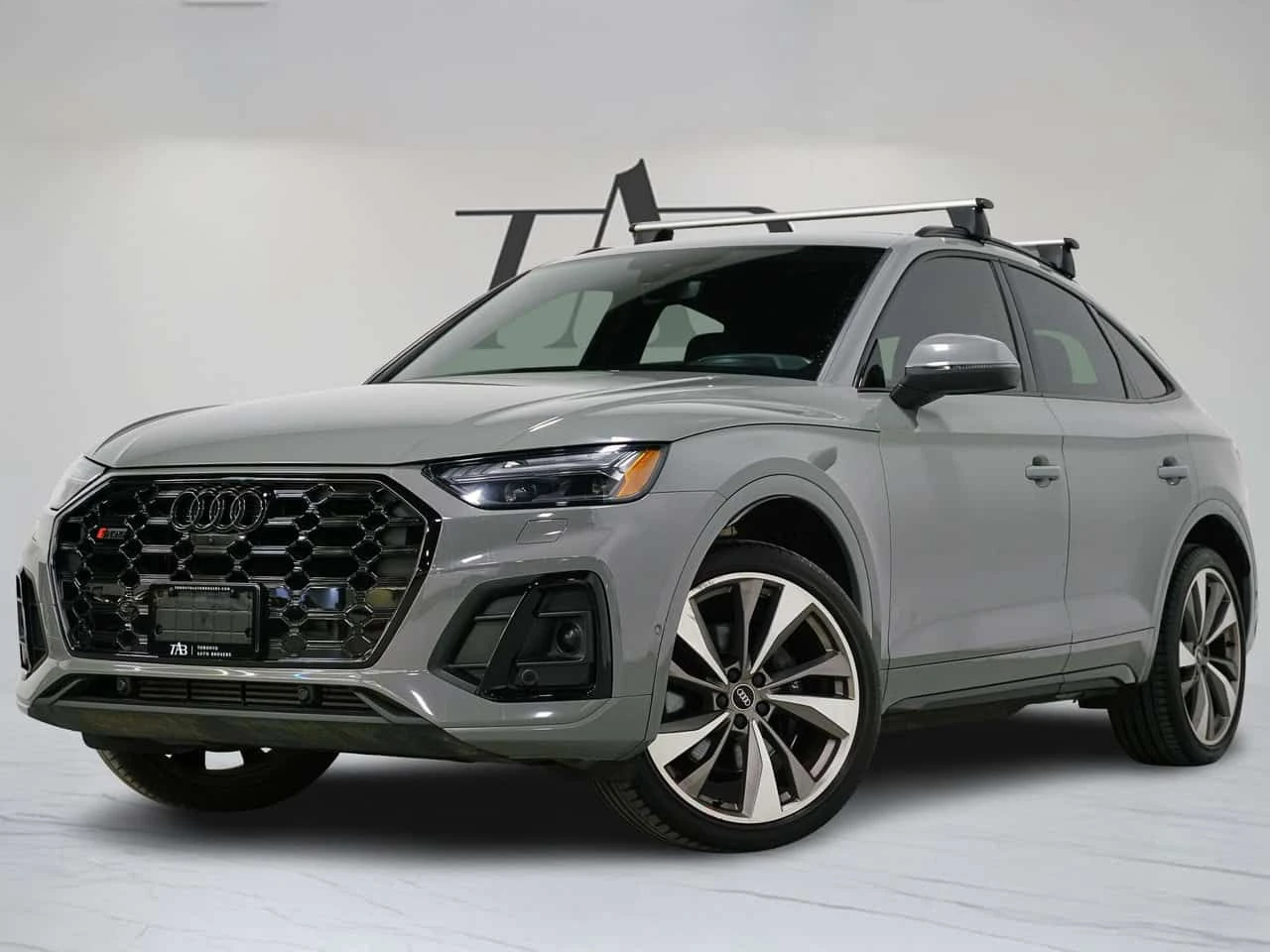 Audi SQ5 * TECHNIK * CARFAX * ФИКСИРАНА ЦЕНА ДО БГ * , снимка 3 - Автомобили и джипове - 55125129