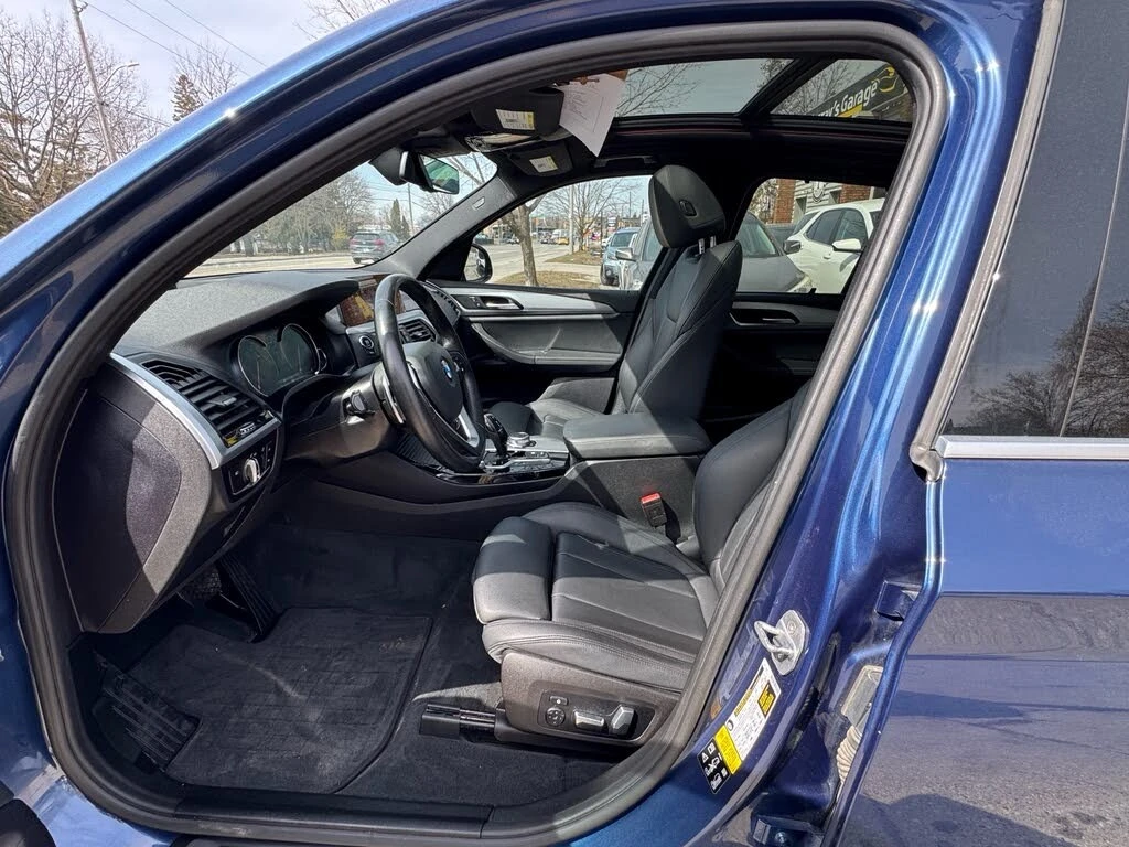 BMW X3 xDrive* ДИГ ТАБЛО* ПОДГРЕВ + ВОЛАН* PANO, снимка 13 - Автомобили и джипове - 55422037
