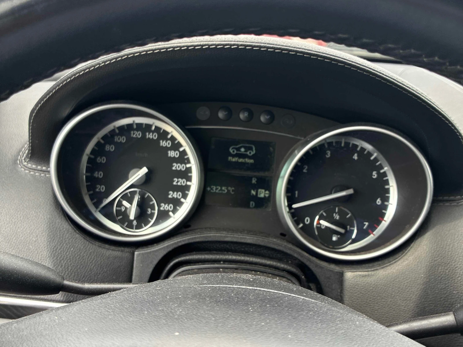 Mercedes-Benz GL 550 * АВТОКРЕДИТ БЕЗ ПЪРВОНАЧАЛНА ВНОСКА* , снимка 8 - Автомобили и джипове - 55811770