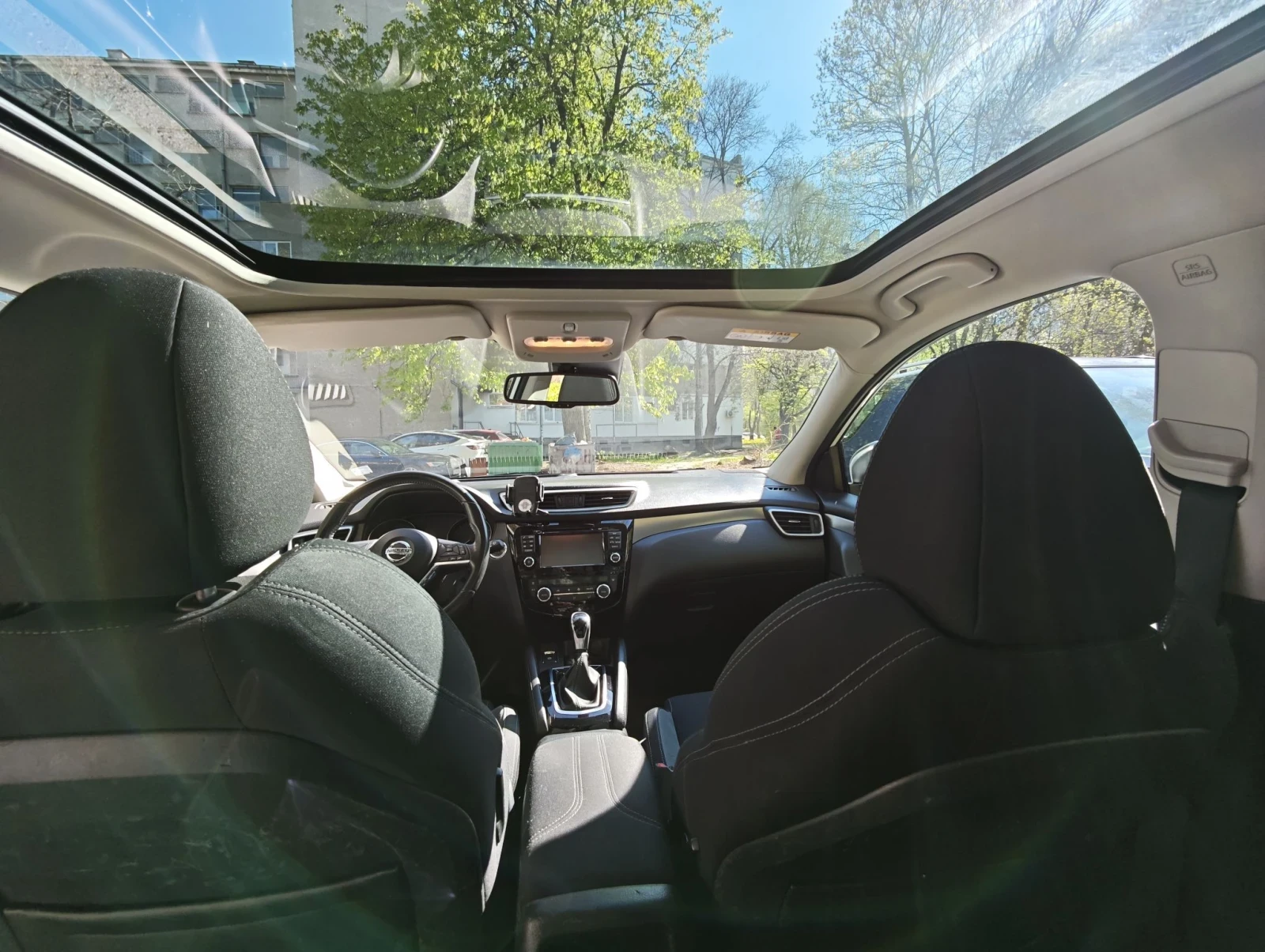 Nissan Qashqai 1.6dci , снимка 11 - Автомобили и джипове - 55900603