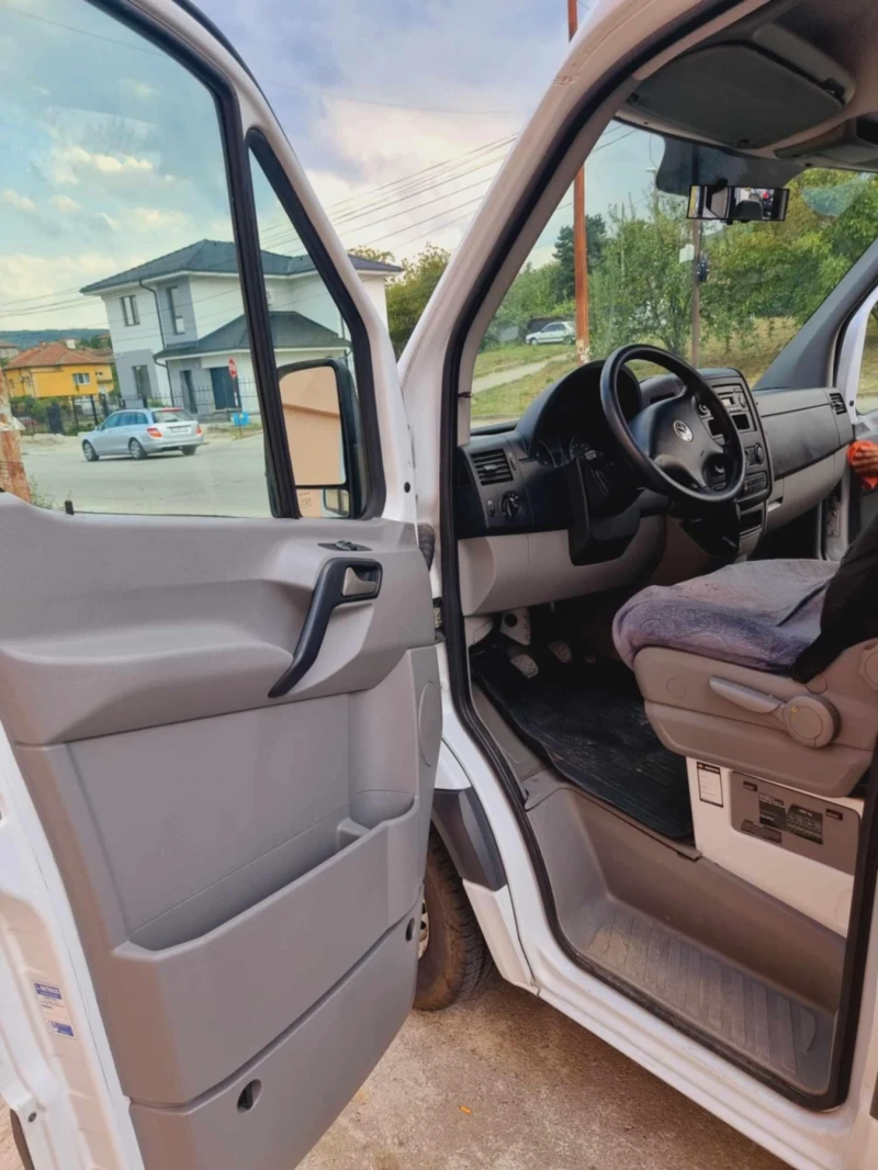 VW Crafter, снимка 6 - Бусове и автобуси - 48663949