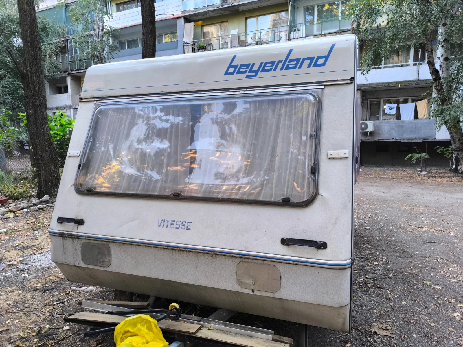 Каравана Beyerland Витес 3.80 2