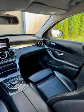 Mercedes-Benz C 220 AMG Line, снимка 13