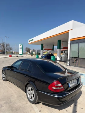 Mercedes-Benz E 320, снимка 5