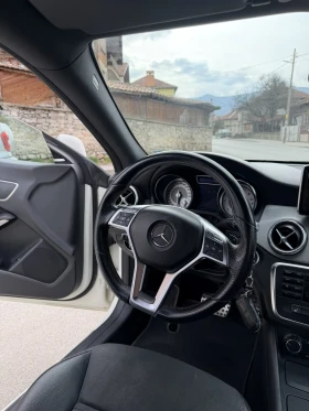 Mercedes-Benz CLA 220, снимка 13