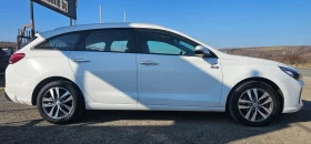 Hyundai I30 1.6 CRDI Business SW 110 hp, снимка 5