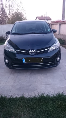 Toyota Verso Комби, снимка 1