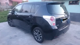 Toyota Verso Комби, снимка 3