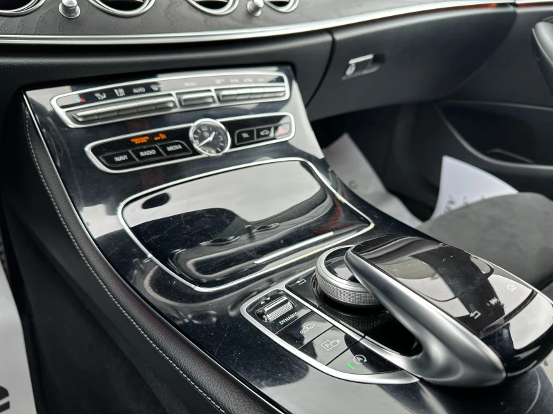 Mercedes-Benz E 350 AMG/4 matic/FULL, снимка 14 - Автомобили и джипове - 45778346