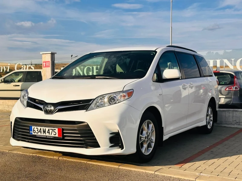 Toyota Sienna, снимка 1 - Автомобили и джипове - 47021208