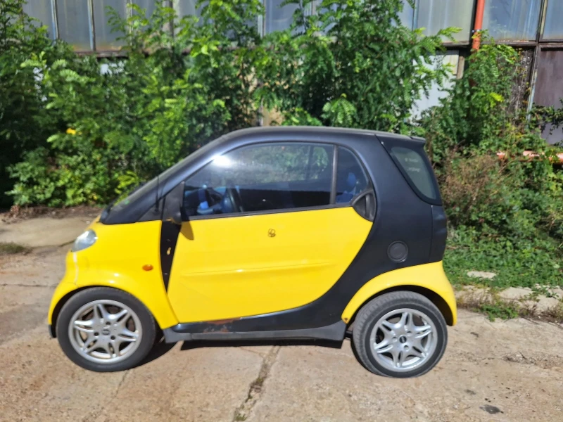 Smart Fortwo, снимка 2 - Автомобили и джипове - 47507637