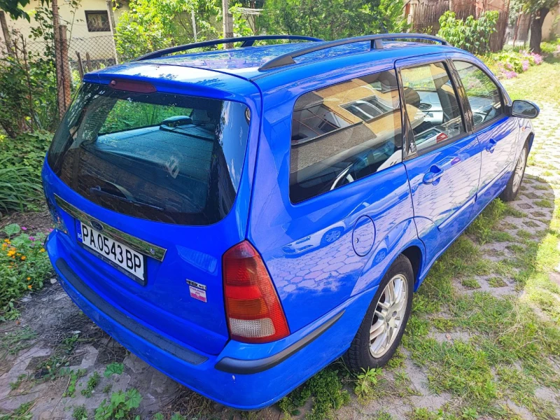 Ford Focus 1.8 TDCi, снимка 4 - Автомобили и джипове - 47663771