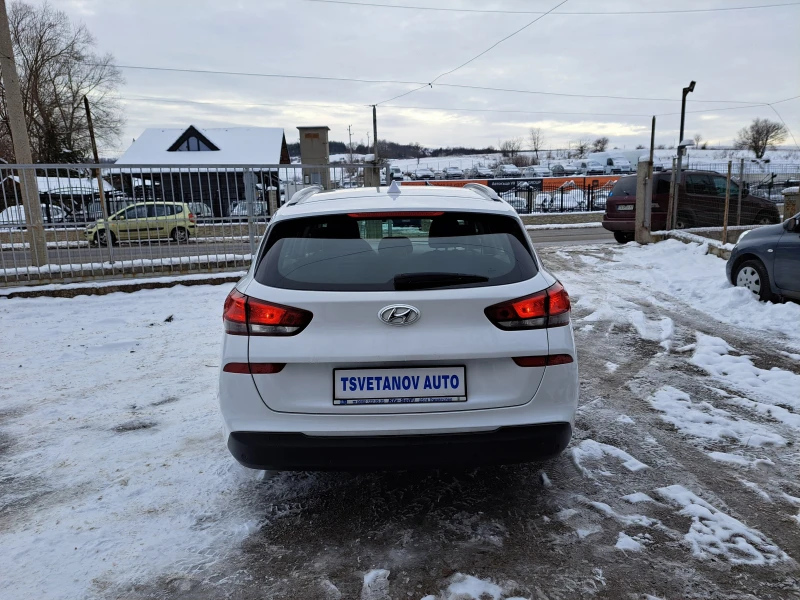 Hyundai I30 1.6CRDI AUTOMATIK, снимка 6 - Автомобили и джипове - 48666928