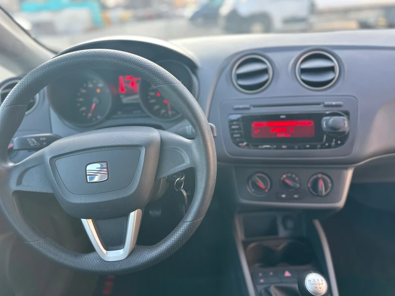 Seat Ibiza 1.2, снимка 14 - Автомобили и джипове - 48965734