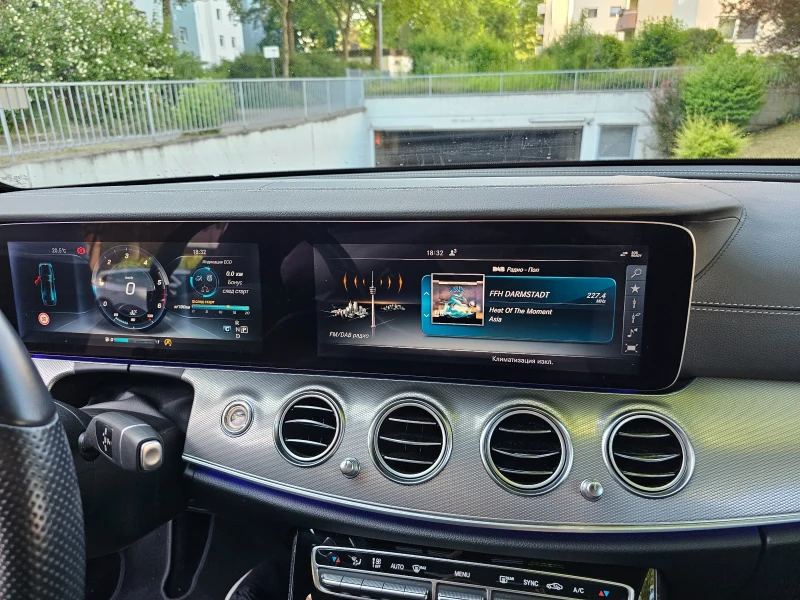 Mercedes-Benz E 220 Widescreen , снимка 12 - Автомобили и джипове - 50527085