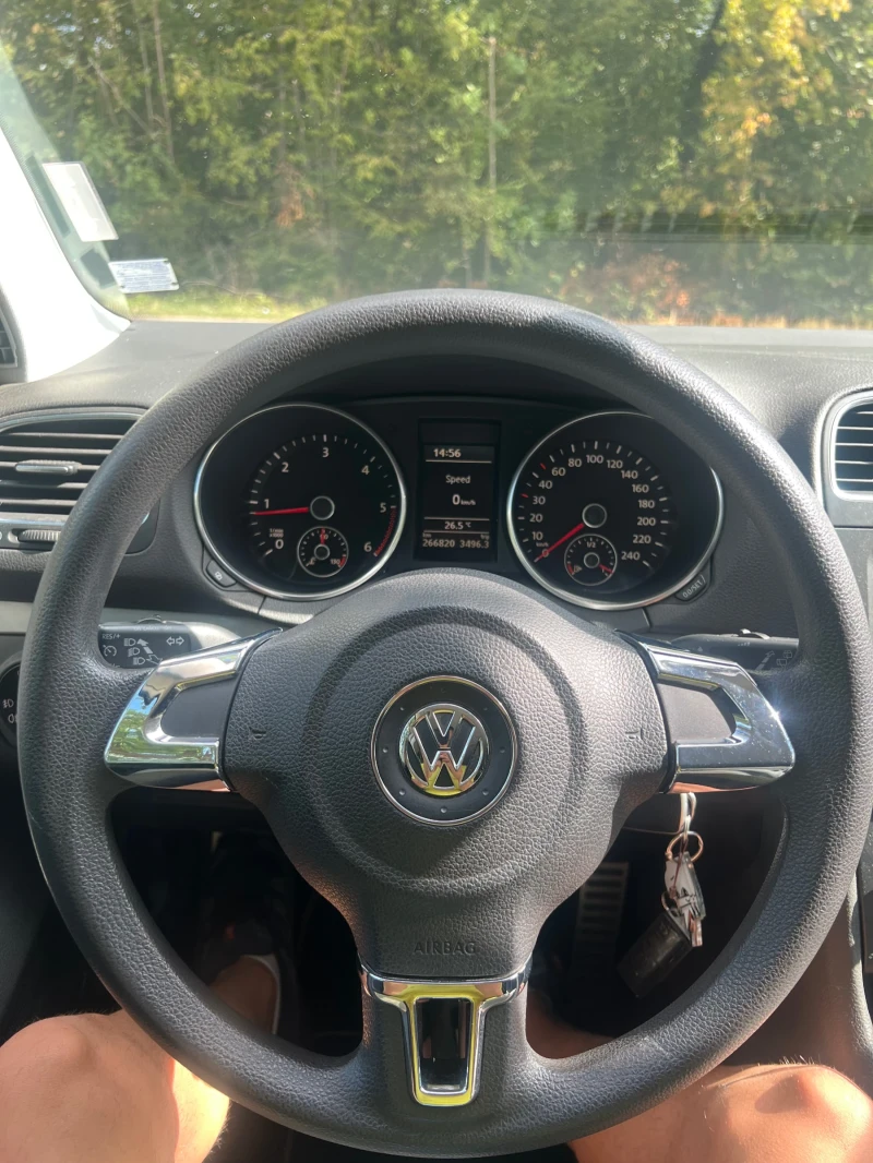 VW Golf, снимка 8 - Автомобили и джипове - 52258913
