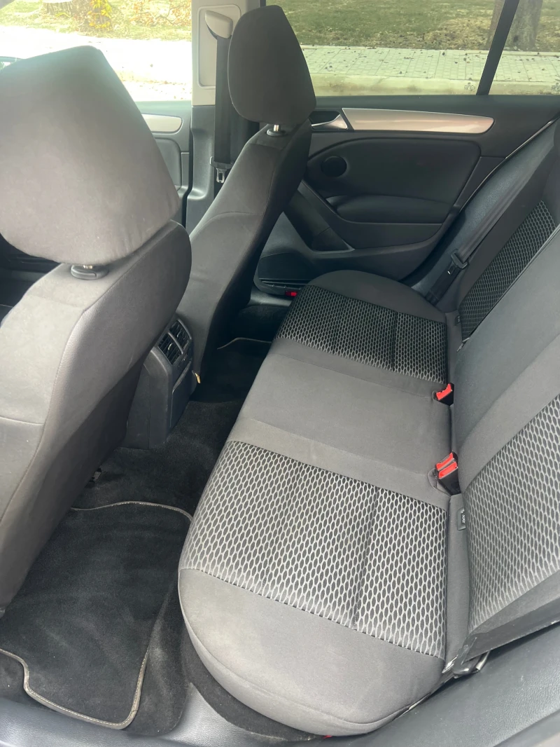 VW Golf, снимка 12 - Автомобили и джипове - 52258913
