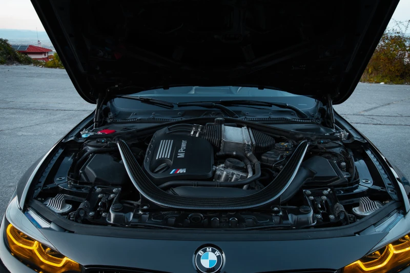 BMW M4 Competition EU, снимка 12 - Автомобили и джипове - 52460665
